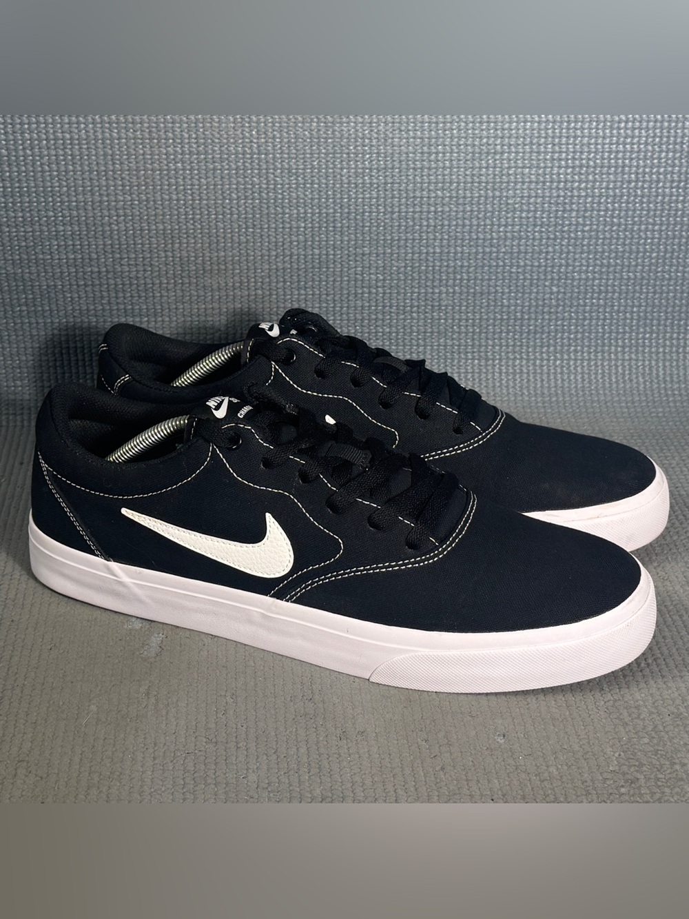 Nike SB Charge Low Black Canvas Skate Sneakers Men’s Size 12 - Picture 2 of 9